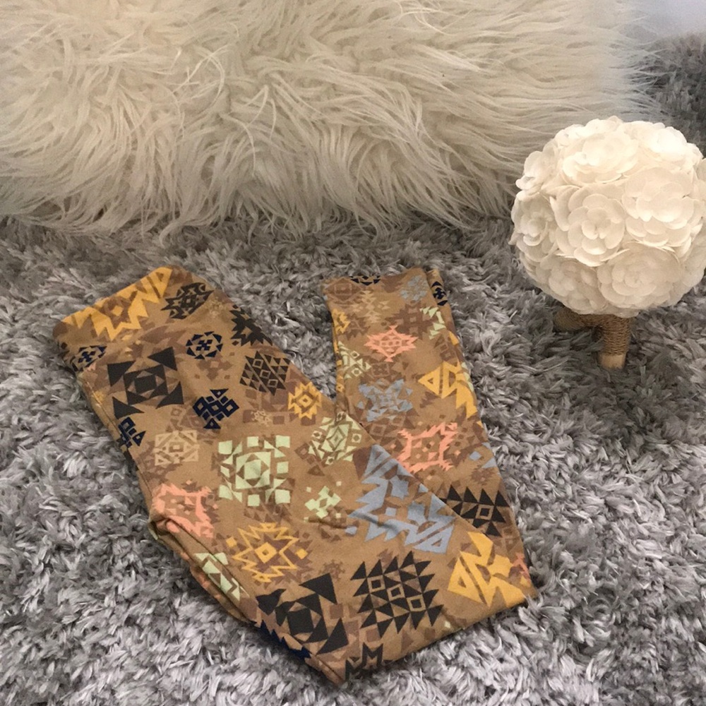 LulaRoe Tween leggings NWOT